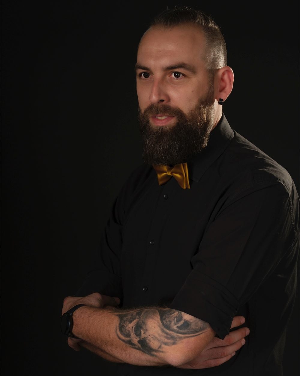 Nik Radu – artist și trainer PMU și tatuaj, Venus Studio Sibiu